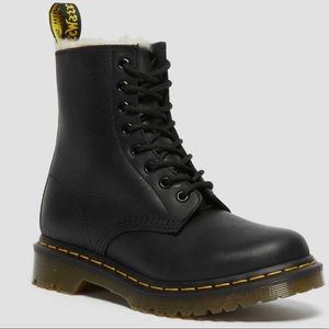 Dr. Martens—1460 WOMEN'S FAUX FUR LINED LACE UP BOOTS